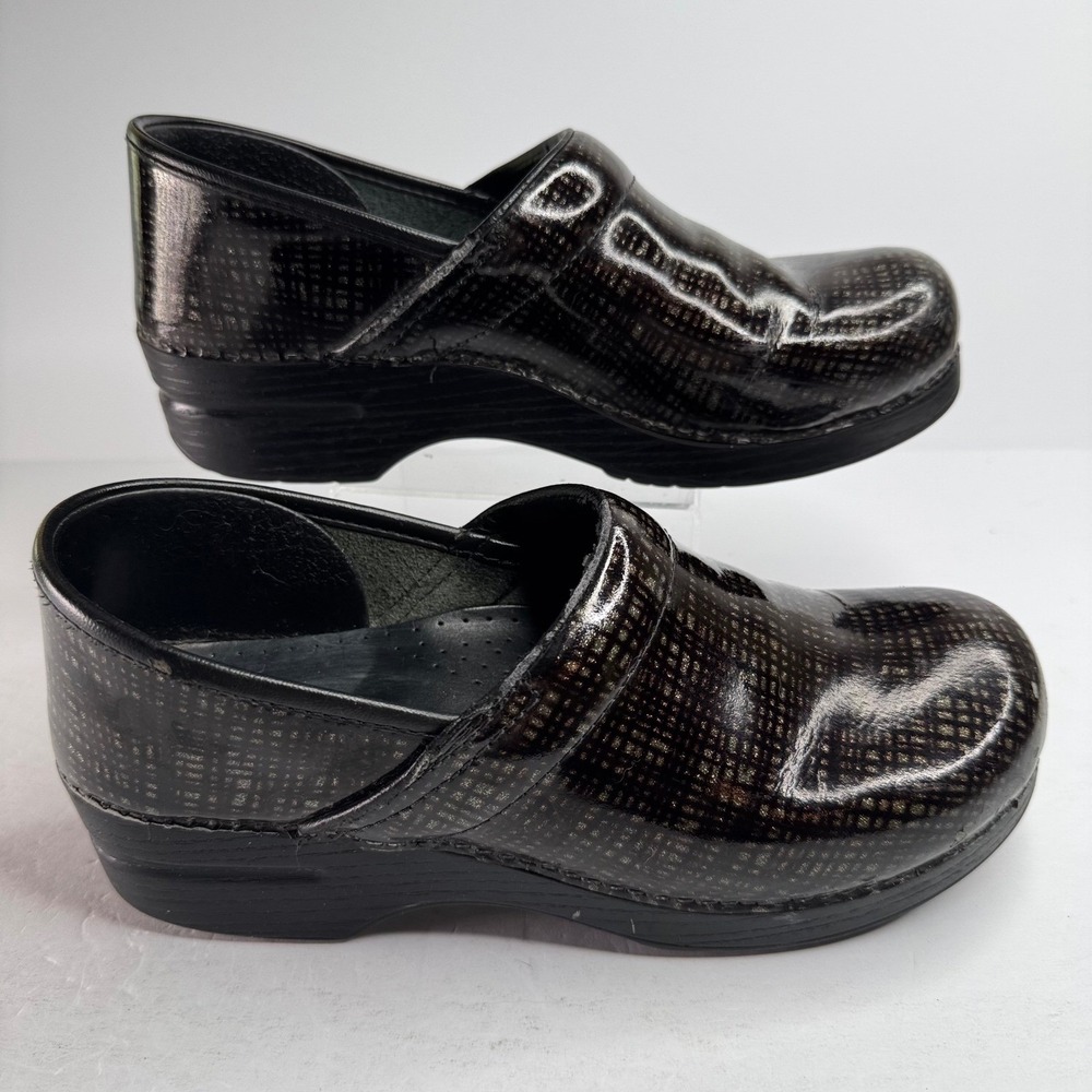 Dansko Professional Clogs Black Patent Metallic Grid Leather Slip On Shoes 40